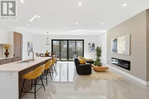 984 Watson Street Ottawa ON K2B 6C2