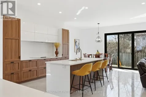 984 Watson Street Ottawa ON K2B 6C2