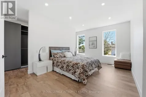 984 Watson Street Ottawa ON K2B 6C2