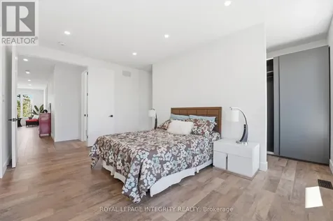 984 Watson Street Ottawa ON K2B 6C2