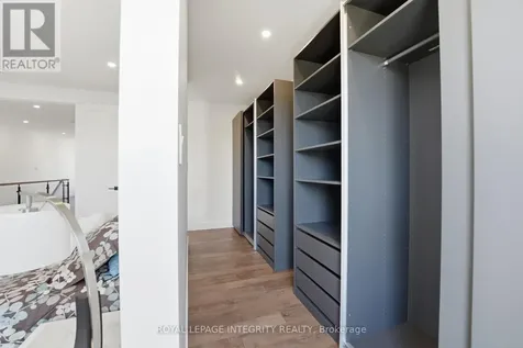 984 Watson Street Ottawa ON K2B 6C2