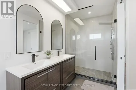 984 Watson Street Ottawa ON K2B 6C2
