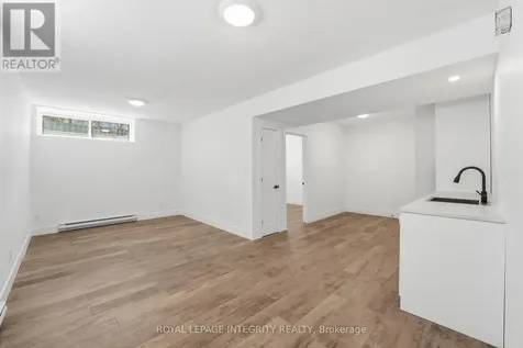 984 Watson Street Ottawa ON K2B 6C2