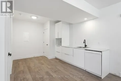 984 Watson Street Ottawa ON K2B 6C2