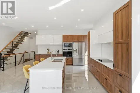 984 Watson Street Ottawa ON K2B 6C2