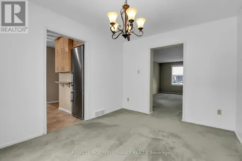 2166 Bickerton Avenue Ottawa ON K1J 6Y3