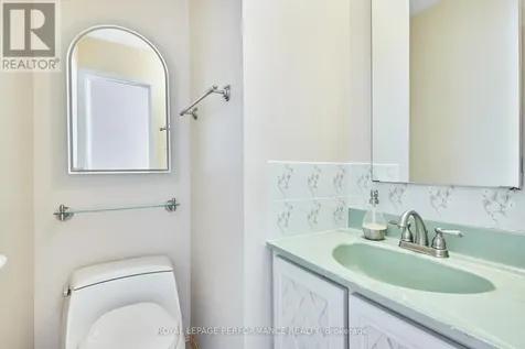 2166 Bickerton Avenue Ottawa ON K1J 6Y3