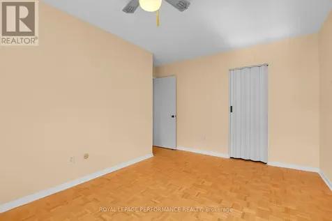 2166 Bickerton Avenue Ottawa ON K1J 6Y3