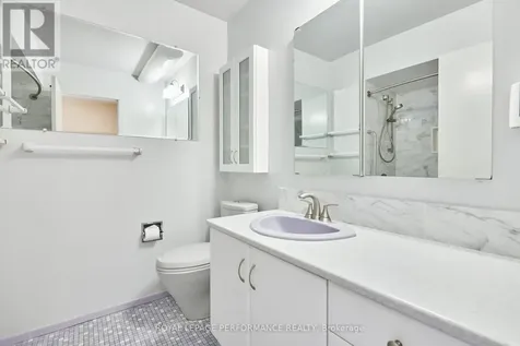 2166 Bickerton Avenue Ottawa ON K1J 6Y3