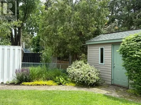 2166 Bickerton Avenue Ottawa ON K1J 6Y3