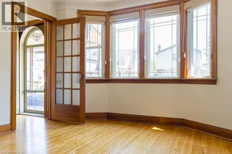 157 Longwood Road North Hamilton ON L8S 3V8