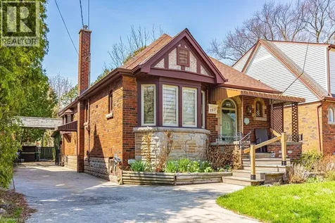 157 Longwood Road North Hamilton ON L8S 3V8
