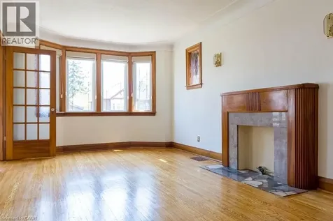 157 Longwood Road North Hamilton ON L8S 3V8