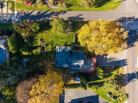 15 Wellington Street South Blue Mountains ON N0H 2P0