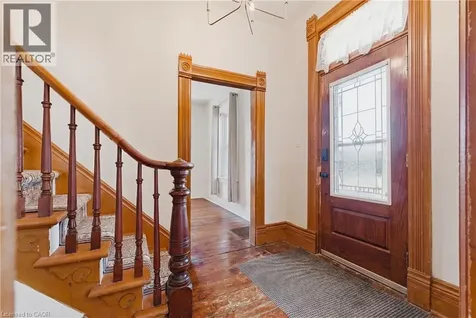 17 Allan Street West Clifford ON N0G 1M0