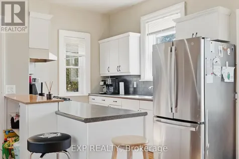 17 Allan Street West Minto ON N0G 1M0