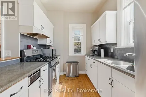 17 Allan Street West Minto ON N0G 1M0