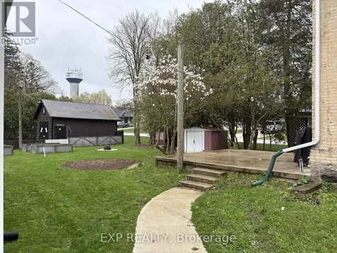 17 Allan Street West Minto ON N0G 1M0