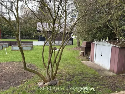 17 Allan Street West Minto ON N0G 1M0