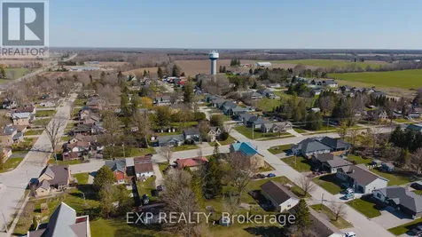 17 Allan Street West Minto ON N0G 1M0