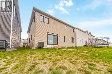 1016 Showman Street Ottawa ON K0A 2Z0
