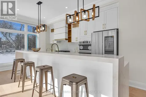 992 Little Cedar Avenue Innisfil ON L0L 1W0