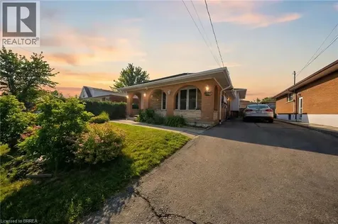 330 East 18th Street Hamilton ON L9A 4P8