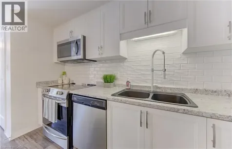 1989 Ottawa Street South Kitchener ON N2E 0G7