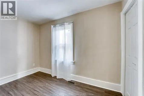 1422 Wyandotte Street West Windsor ON N9B 1H4