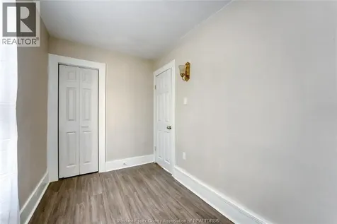 1422 Wyandotte Street West Windsor ON N9B 1H4