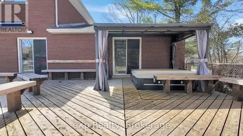 251 4th Avenue Hanover ON N4N 2B6