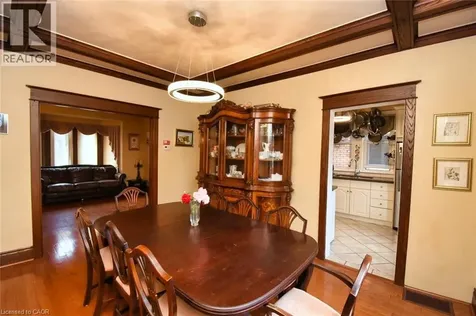 522 Aberdeen Avenue Hamilton ON L8P 2S2