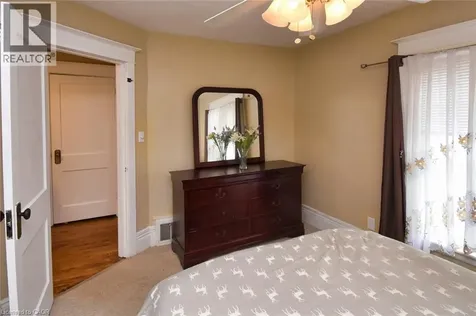 522 Aberdeen Avenue Hamilton ON L8P 2S2
