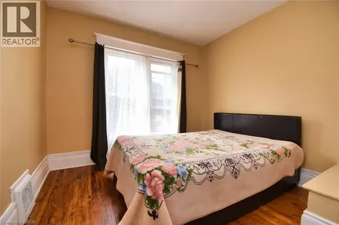 522 Aberdeen Avenue Hamilton ON L8P 2S2