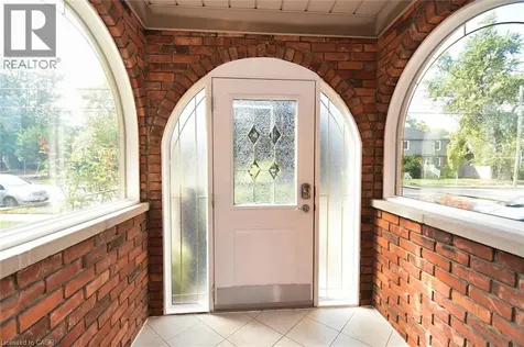 522 Aberdeen Avenue Hamilton ON L8P 2S2