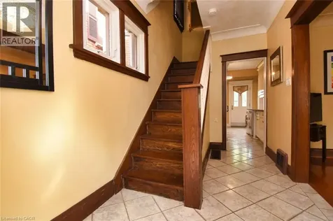 522 Aberdeen Avenue Hamilton ON L8P 2S2