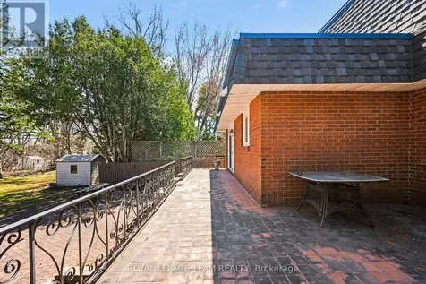 429 Ancaster Avenue East Ottawa ON K2B 5B6