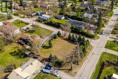 1 (part1) Baycrest Drive Oro-medonte ON L4M 7C7