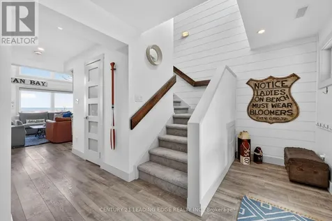 29 St. Clair Street Collingwood ON L9Y 5N5