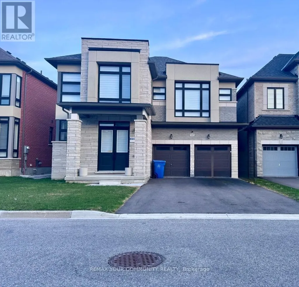 105 Halldorson Avenue Aurora ON L4G 7B6