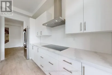 105 Halldorson Avenue Aurora ON L4G 7B6