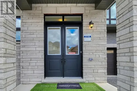 105 Halldorson Avenue Aurora ON L4G 7B6