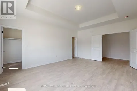 105 Halldorson Avenue Aurora ON L4G 7B6