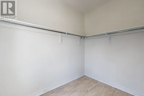 105 Halldorson Avenue Aurora ON L4G 7B6