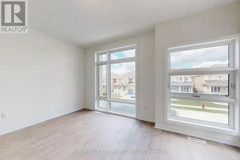 105 Halldorson Avenue Aurora ON L4G 7B6