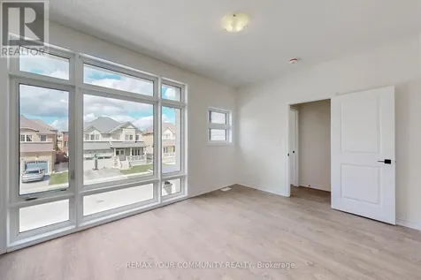 105 Halldorson Avenue Aurora ON L4G 7B6