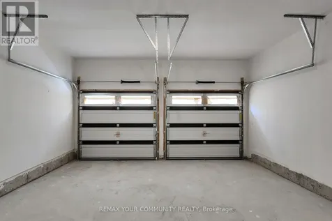 105 Halldorson Avenue Aurora ON L4G 7B6