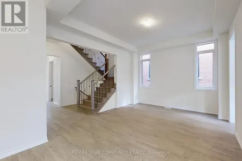 105 Halldorson Avenue Aurora ON L4G 7B6
