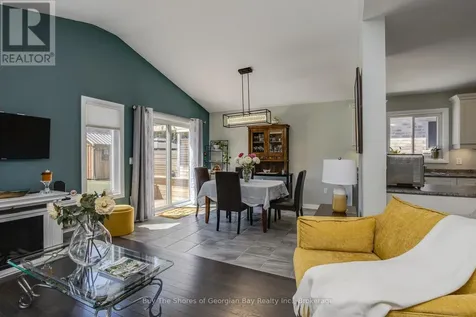27 Beausoleil Drive Penetanguishene ON L9M 0V7