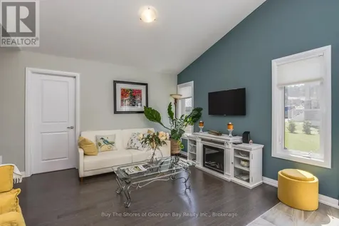 27 Beausoleil Drive Penetanguishene ON L9M 0V7